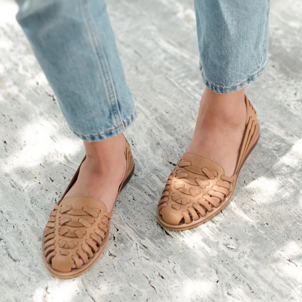 Nisolo Women's Tan Huarache Sandals - Picture 2 of 10